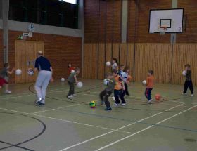 BALLSCHULE-118NQ.JPG